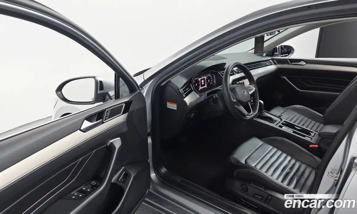 Volkswagen Passat 2021 2.0 Автомат в Москве № 168872, фото 12