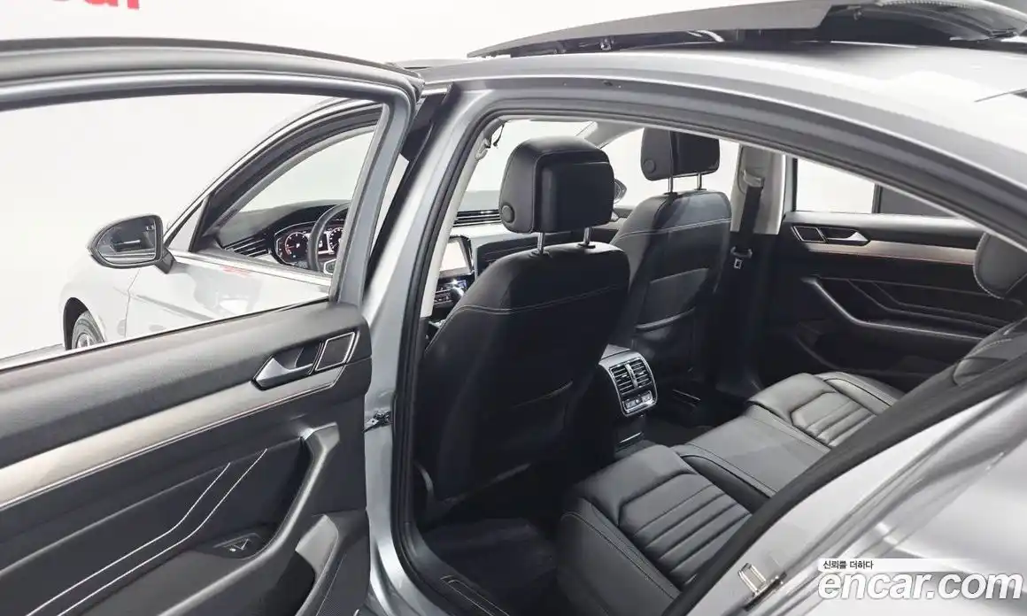 Volkswagen Passat 2021 2.0 Автомат в Москве № 168872, фото 18