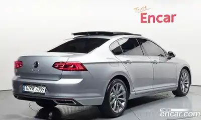 Volkswagen Passat 2021 2.0 Автомат в Москве № 168872, миниатюра 2