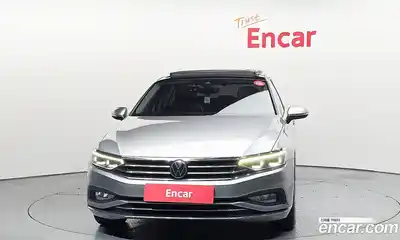 Volkswagen Passat 2021 2.0 Автомат в Москве № 168872, миниатюра 3