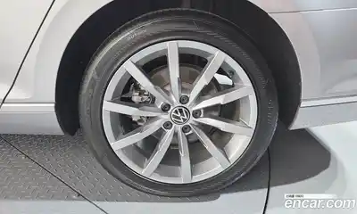 Volkswagen Passat 2021 2.0 Автомат в Москве № 168872, миниатюра 5