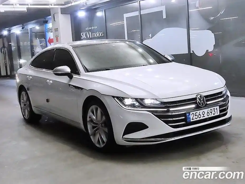 Volkswagen Arteon 2023 2.0 Автомат в Москве № 169157, фото 1