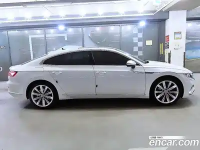 Volkswagen Arteon 2023 2.0 Автомат в Москве № 169157, миниатюра 3