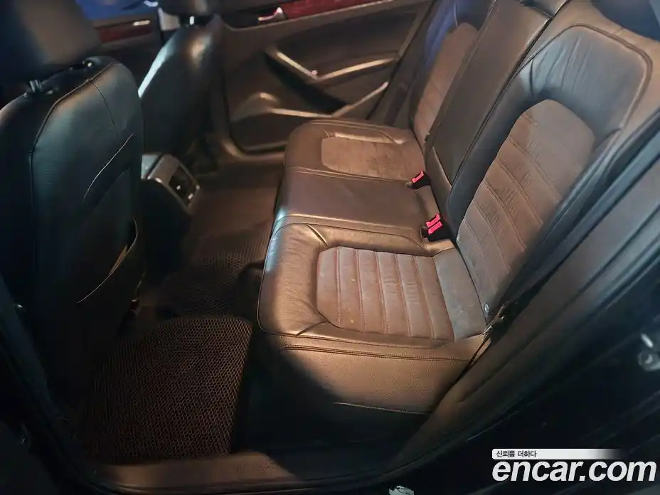 Volkswagen Passat 2013 2.0 Автомат в Москве № 169241, фото 11
