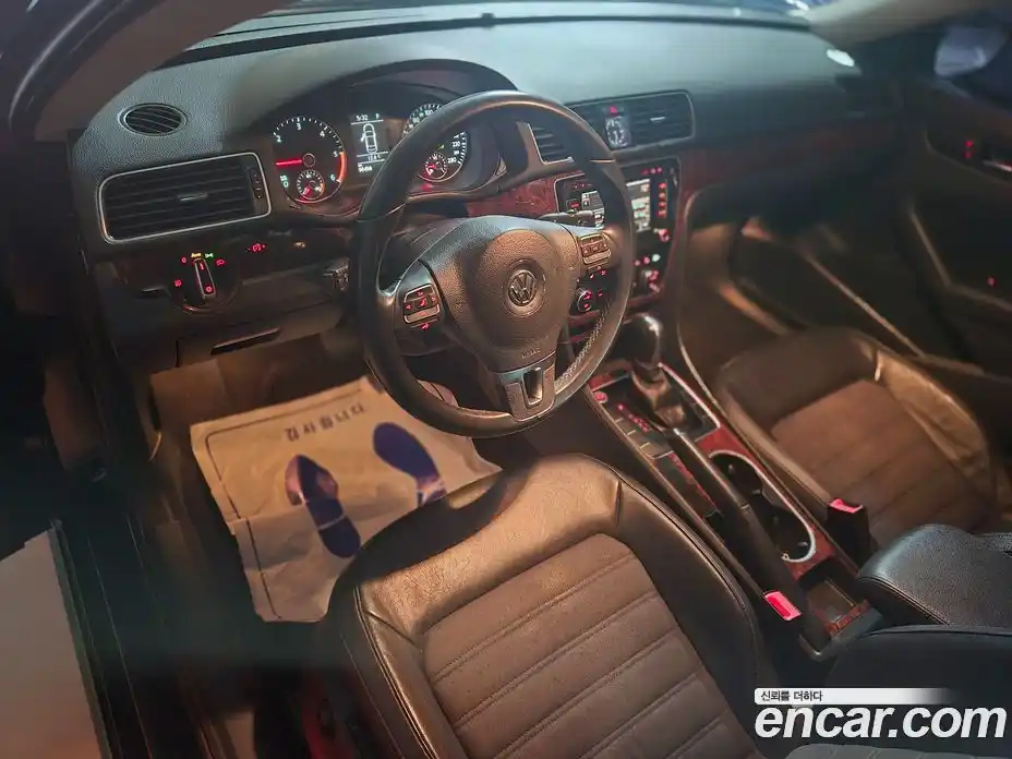 Volkswagen Passat 2013 2.0 Автомат в Москве № 169241, фото 13