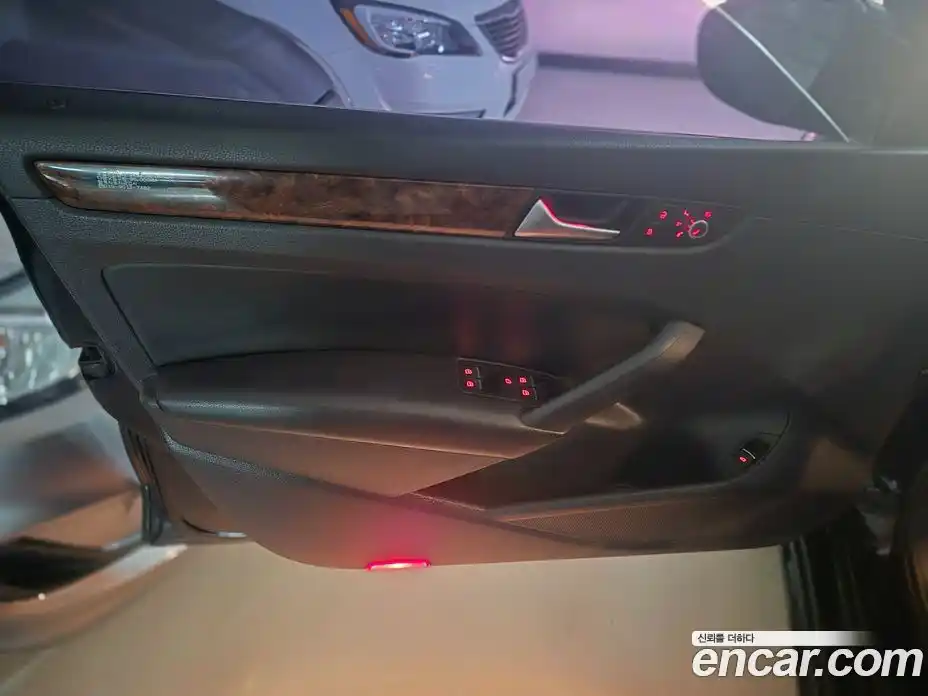 Volkswagen Passat 2013 2.0 Автомат в Москве № 169241, фото 14