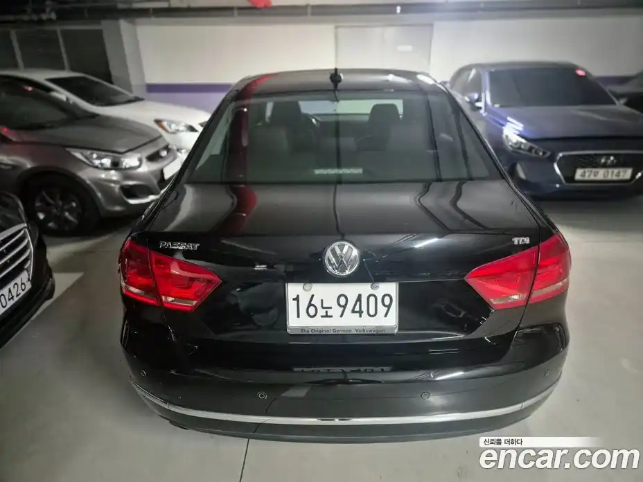 Volkswagen Passat 2013 2.0 Автомат в Москве № 169241, фото 3