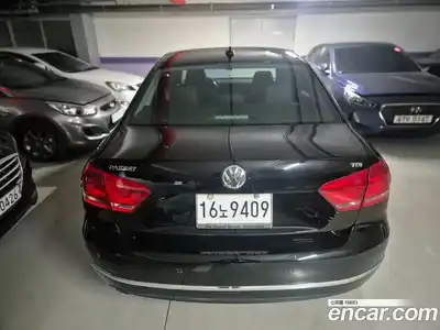 Volkswagen Passat 2013 2.0 Автомат в Москве № 169241, миниатюра 3
