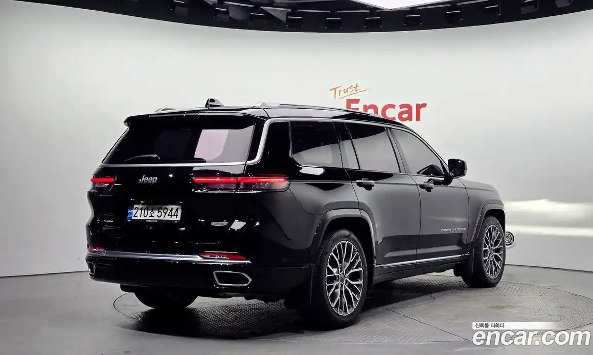 Jeep Cherokee 2022 3.6 Автомат в Москве № 169375, фото 11