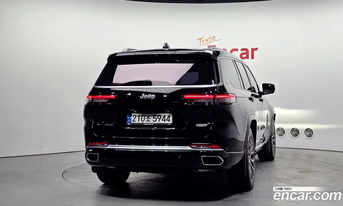 Jeep Cherokee 2022 3.6 Автомат в Москве № 169375, фото 13