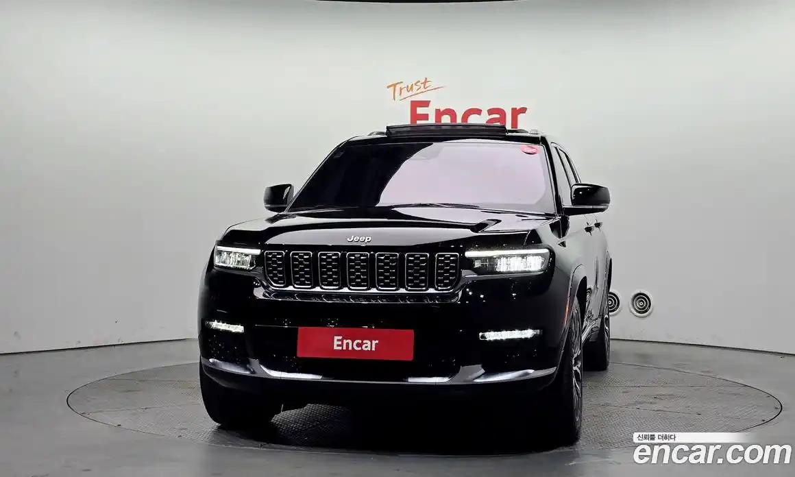 Jeep Cherokee 2022 3.6 Автомат в Москве № 169375, фото 8