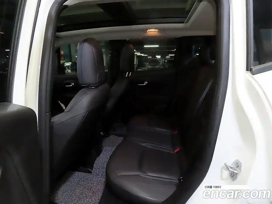 Jeep Renegade 2021 2.4 Автомат в Москве № 169992, фото 7