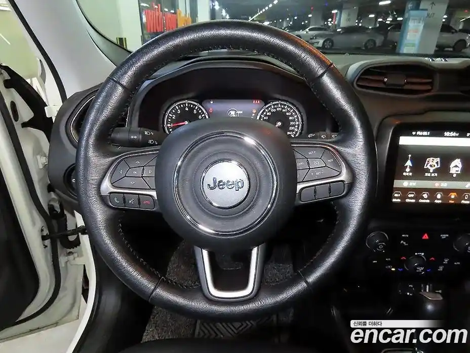 Jeep Renegade 2021 2.4 Автомат в Москве № 169992, фото 8