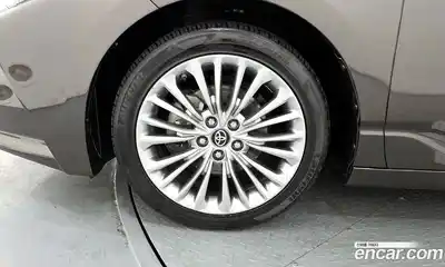 Toyota Avalon 2019 2.5 Автомат в Москве № 170311, миниатюра 5