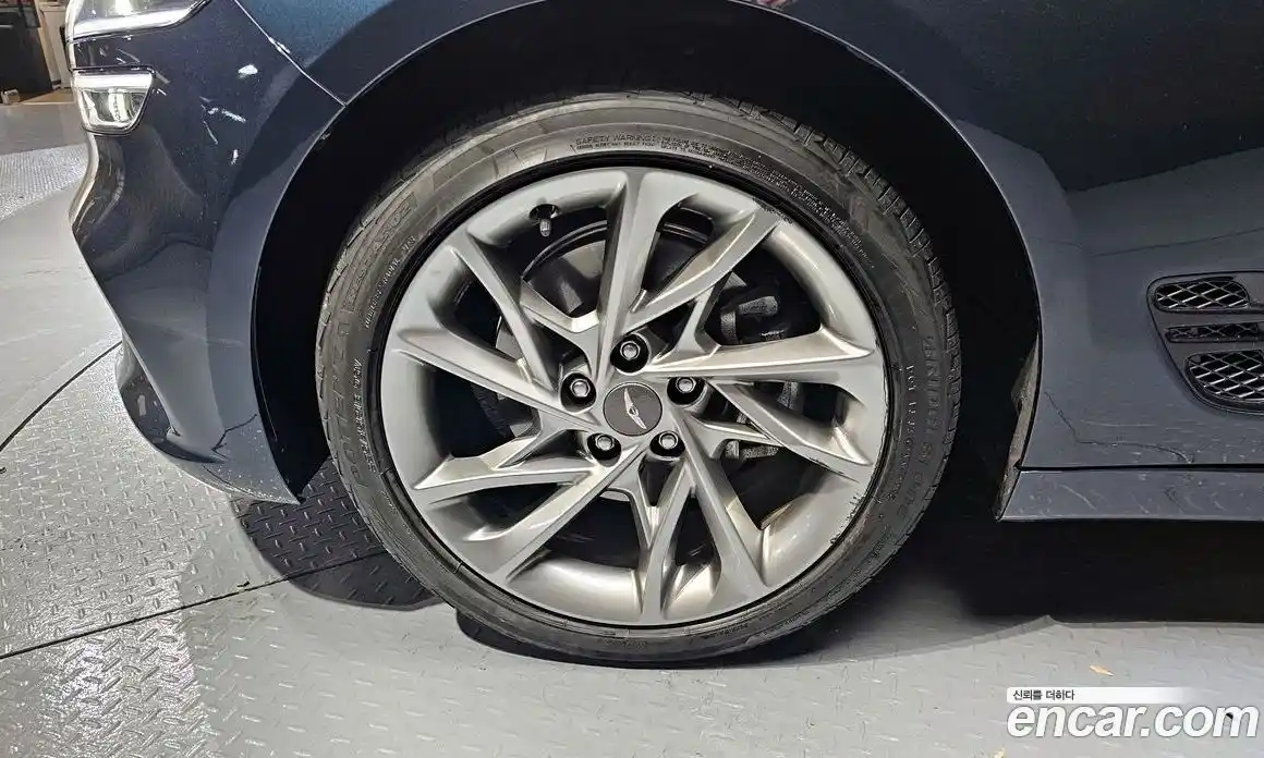 Genesis G70 2023 2.0 Автомат в Москве № 17881, фото 20