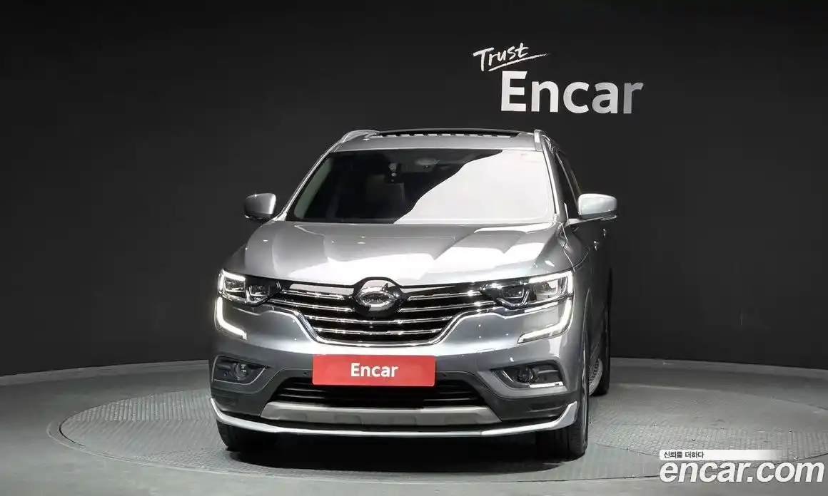 Renault QM6 2017 2.0 Автомат в Москве № 182802, фото 3