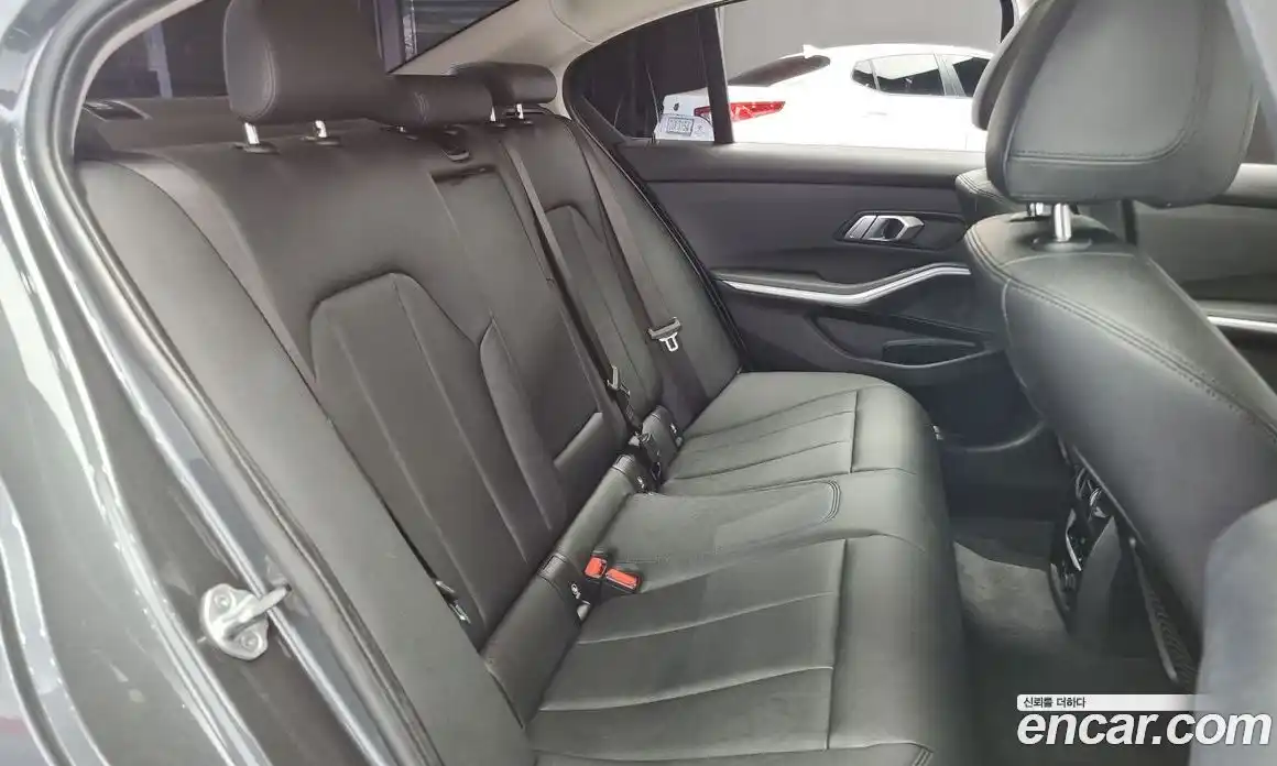 BMW 3-Series 2019 2.0 Автомат в Москве № 185855, фото 4