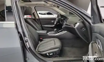 BMW 3-Series 2019 2.0 Автомат в Москве № 185855, миниатюра 8