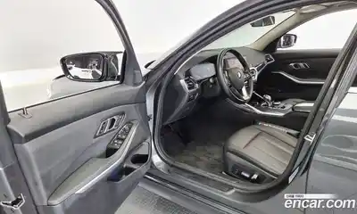 BMW 3-Series 2019 2.0 Автомат в Москве № 185855, миниатюра 9