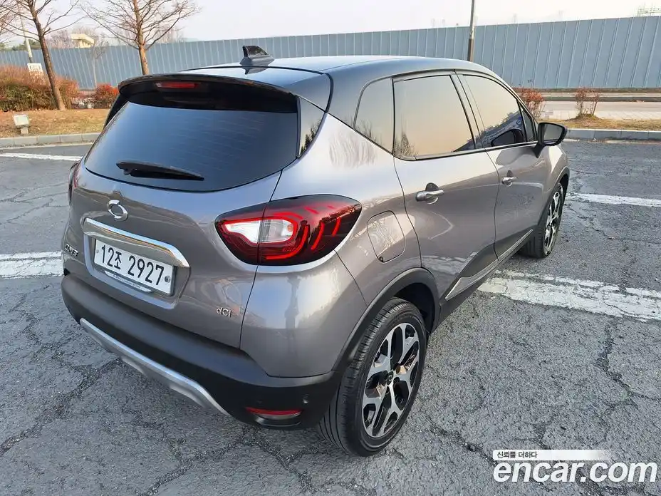 Renault QM3 2018 1.5 Автомат в Москве № 185957, фото 6