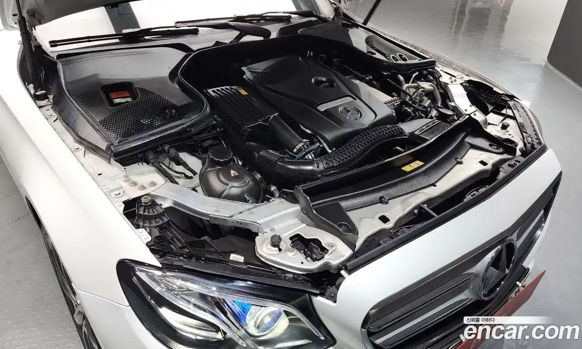 Mercedes-Benz E-Class 2019 2.0 Автомат в Москве № 194605, фото 16