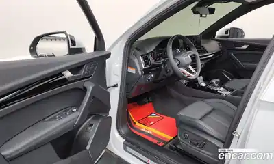 Audi Q5 2024 2.0 Автомат в Москве № 195986, миниатюра 8