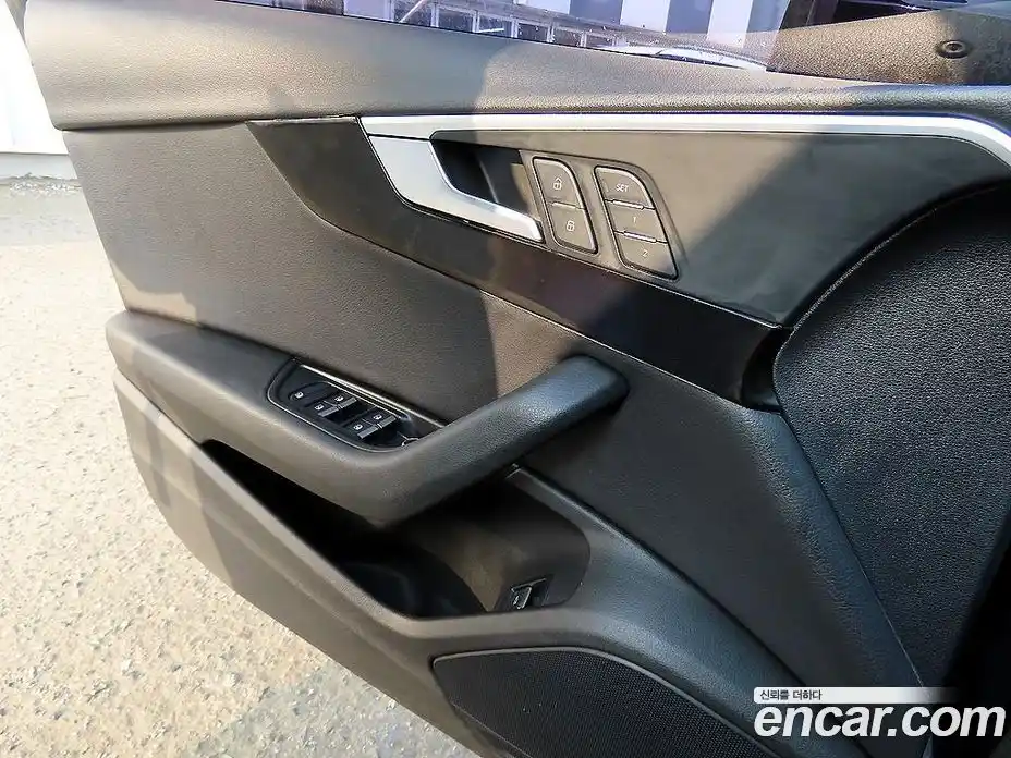 Audi A4 2016 2.0 Автомат в Москве № 196402, фото 11