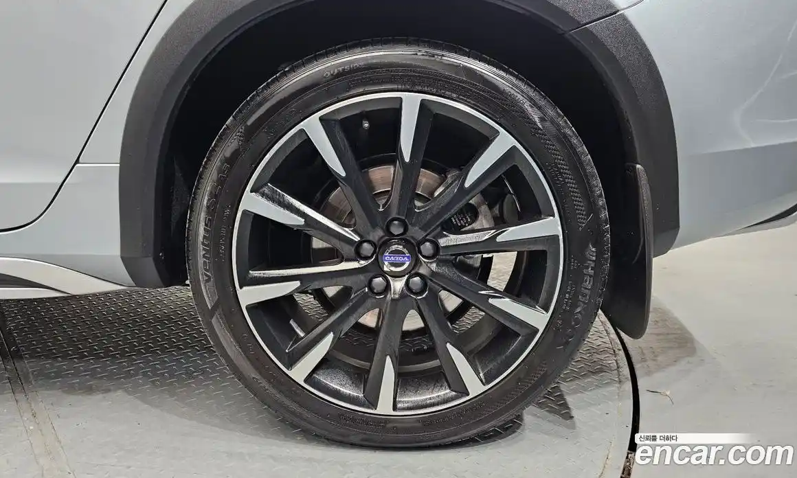 Volvo V60 2016 2.5 Автомат в Москве № 197073, фото 11