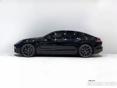 Porsche Panamera, 2021