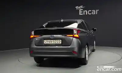 Toyota Prius 2021 1.8 Автомат в Москве № 199641, миниатюра 4