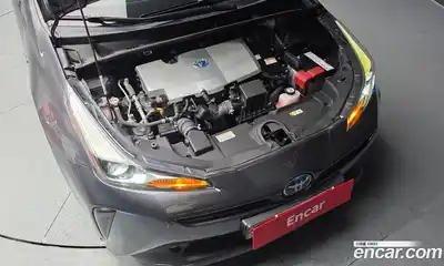 Toyota Prius 2021 1.8 Автомат в Москве № 199641, миниатюра 6