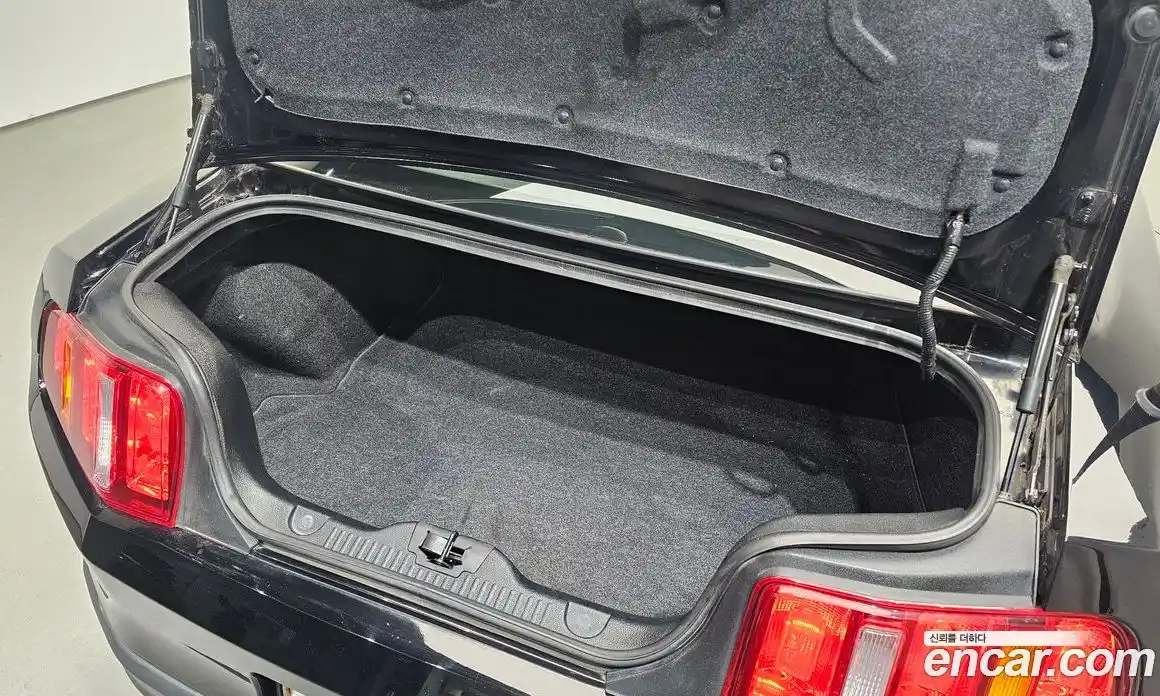 Ford Mustang 2012 3.7 Автомат в Москве № 199782, фото 8