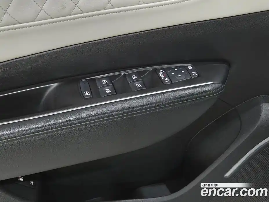 Renault SM6 2016 1.6 Автомат в Москве № 210105, фото 15