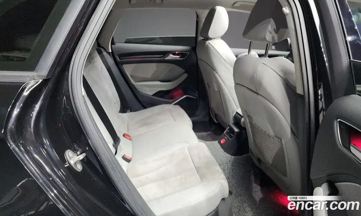 Audi A3 2015 2.0 Автомат в Москве № 212340, фото 15