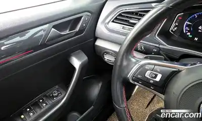 Volkswagen T-Roc 2021 2.0 Автомат в Москве № 214947, миниатюра 12