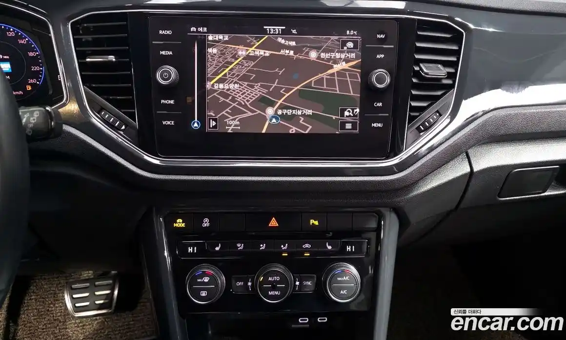 Volkswagen T-Roc 2021 2.0 Автомат в Москве № 214947, фото 16