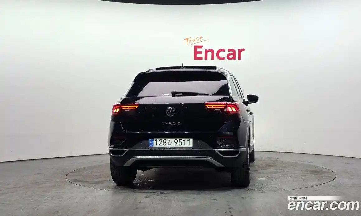 Volkswagen T-Roc 2021 2.0 Автомат в Москве № 214947, фото 19