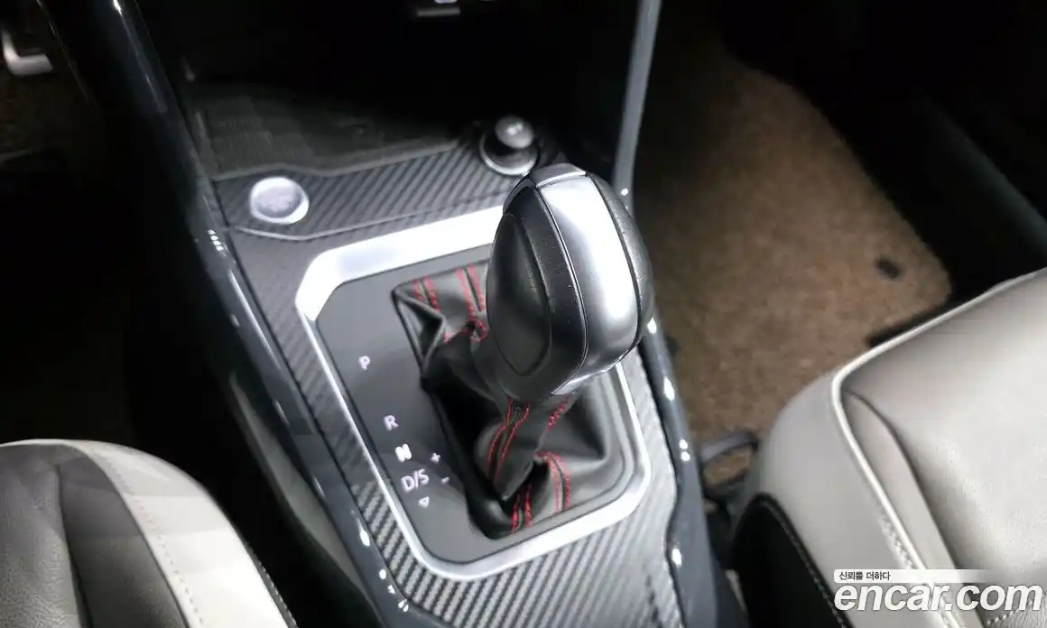 Volkswagen T-Roc 2021 2.0 Автомат в Москве № 214947, фото 5