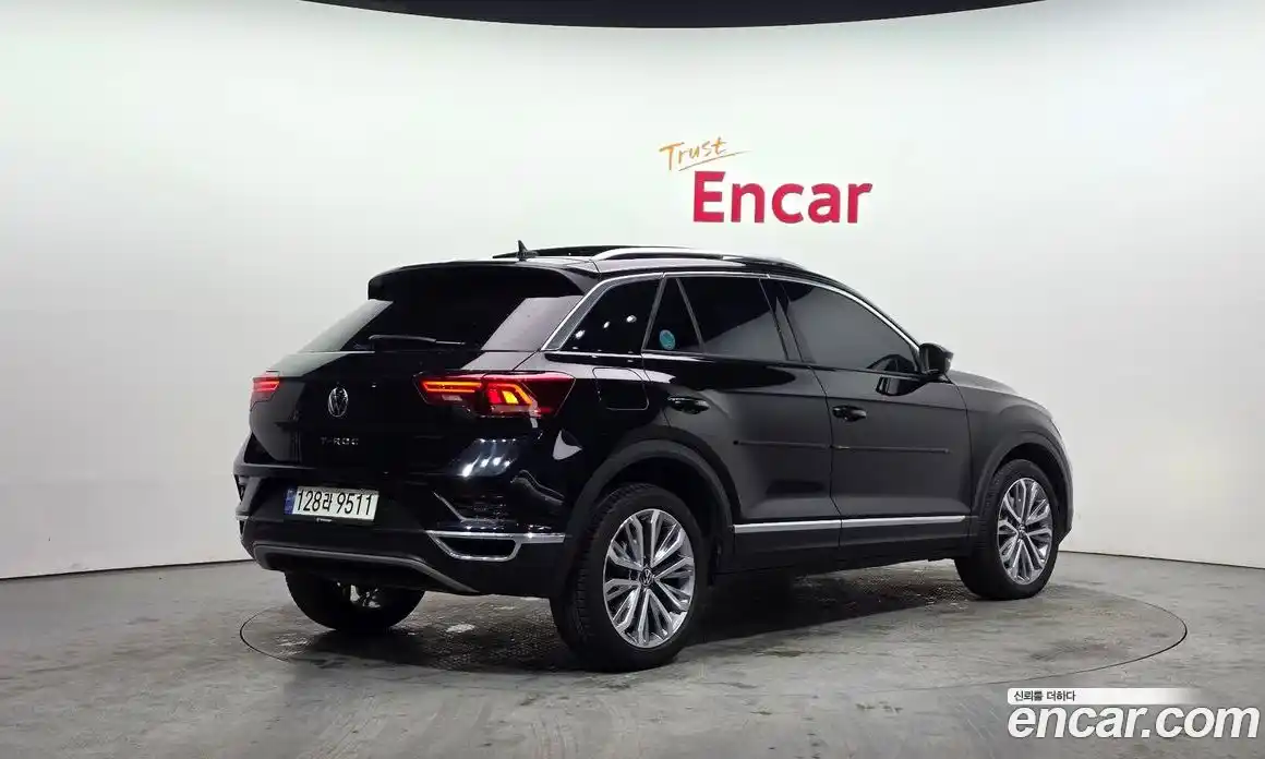 Volkswagen T-Roc 2021 2.0 Автомат в Москве № 214947, фото 6