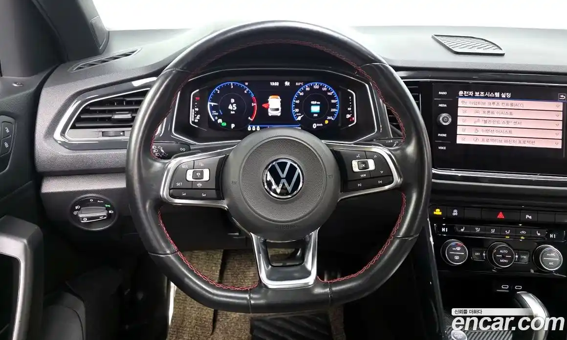 Volkswagen T-Roc 2021 2.0 Автомат в Москве № 214947, фото 7