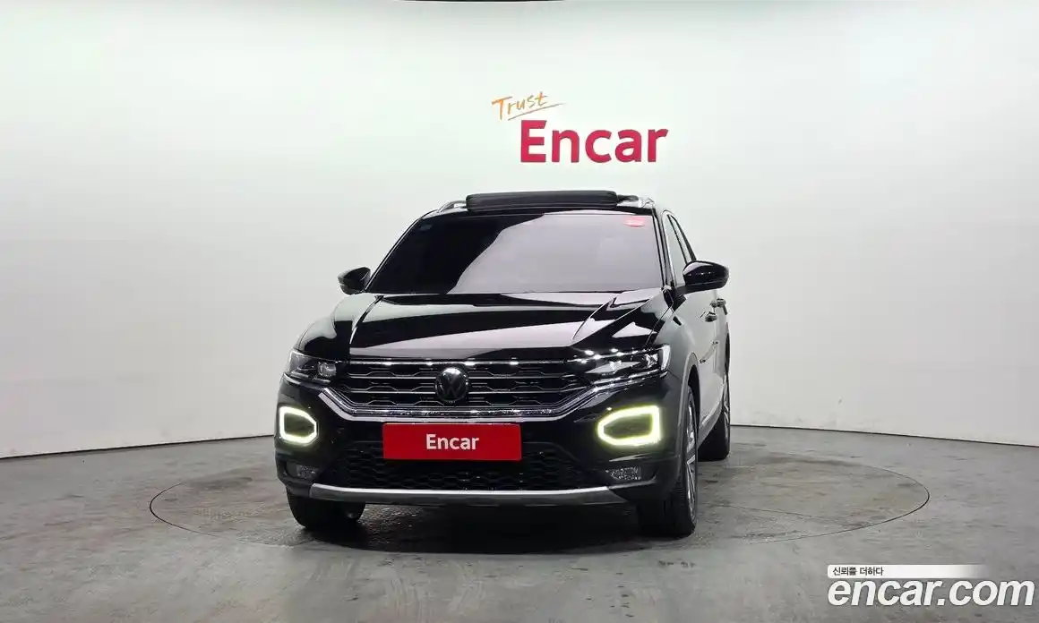 Volkswagen T-Roc 2021 2.0 Автомат в Москве № 214947, фото 10