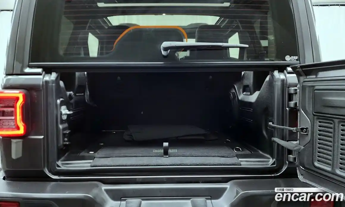 Jeep Wrangler 2021 2.0 Автомат в Москве № 215404, фото 20