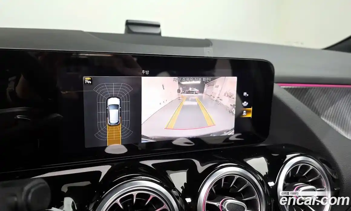 Mercedes-Benz GLA-Class 2021 2.0 Автомат в Москве № 221804, фото 11