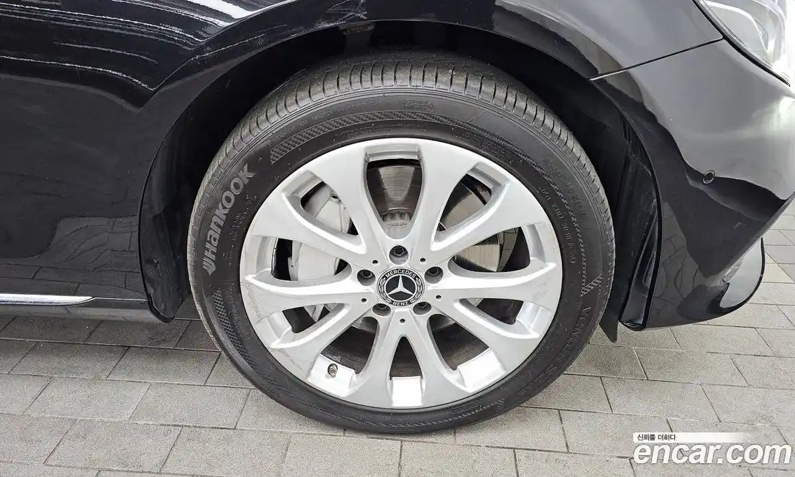 Mercedes-Benz E-Class 2018 2.0 Автомат в Москве № 223019, фото 5