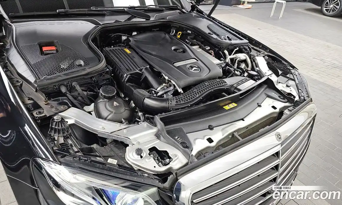 Mercedes-Benz E-Class 2018 2.0 Автомат в Москве № 223019, фото 6