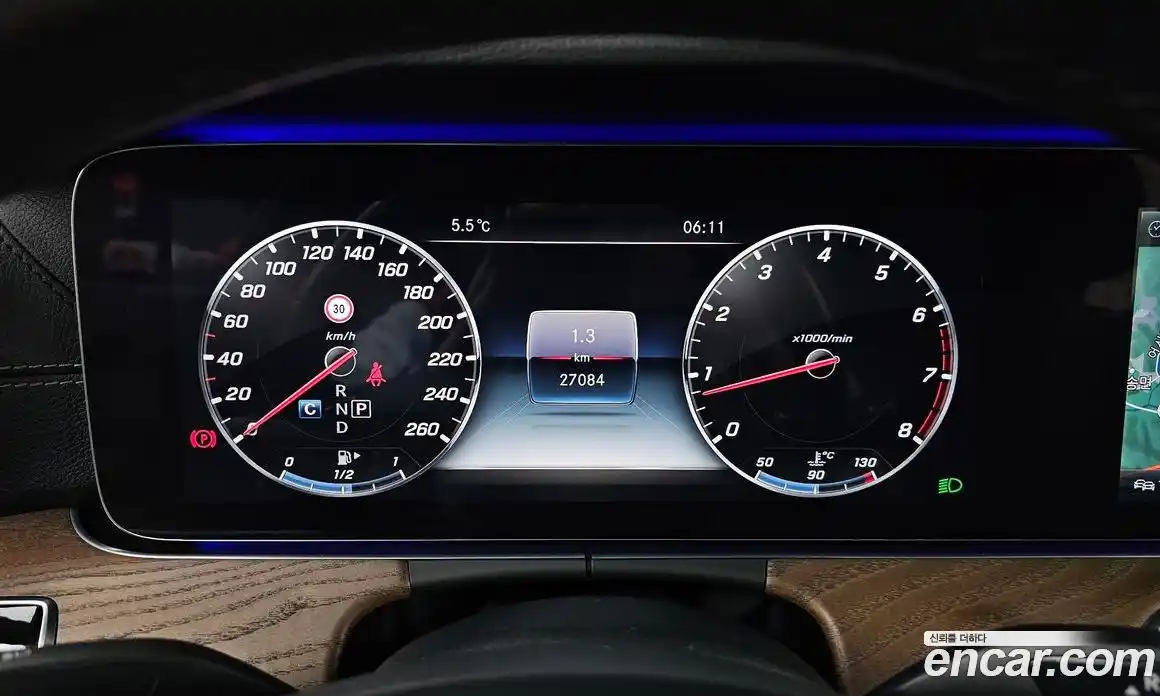 Mercedes-Benz E-Class 2018 2.0 Автомат в Москве № 223019, фото 8