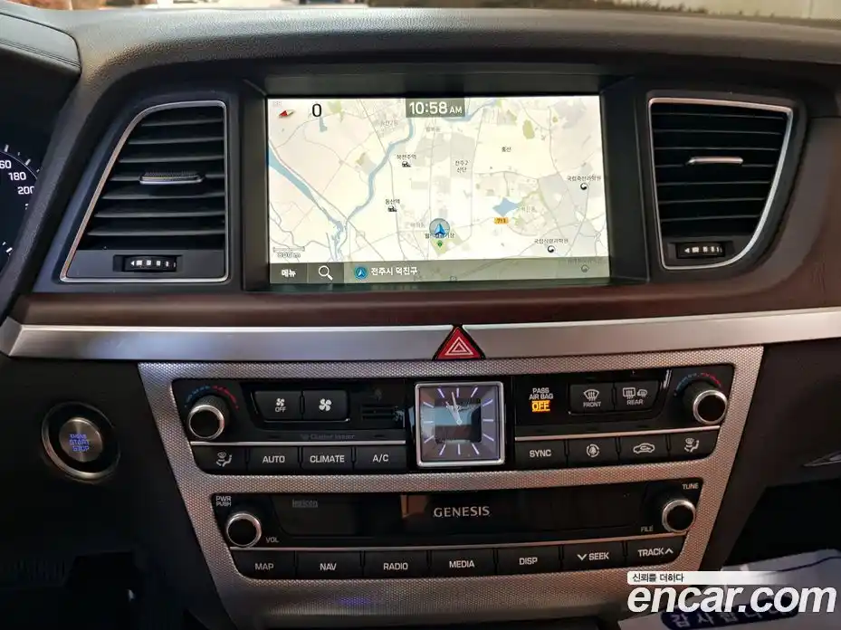 Genesis G80 2017 3.8 Автомат в Москве № 22419, фото 10