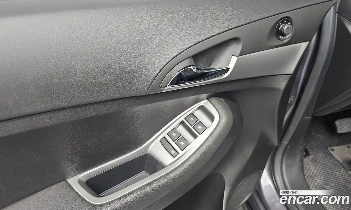 Chevrolet Orlando 2013 2.0 Автомат в Москве № 22443, фото 17