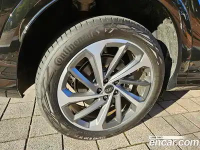 Audi Q5 2025 2.0 Автомат в Москве № 230215, миниатюра 5