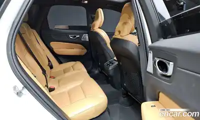 Volvo XC60 2021 2.0 Автомат в Москве № 230385, миниатюра 3